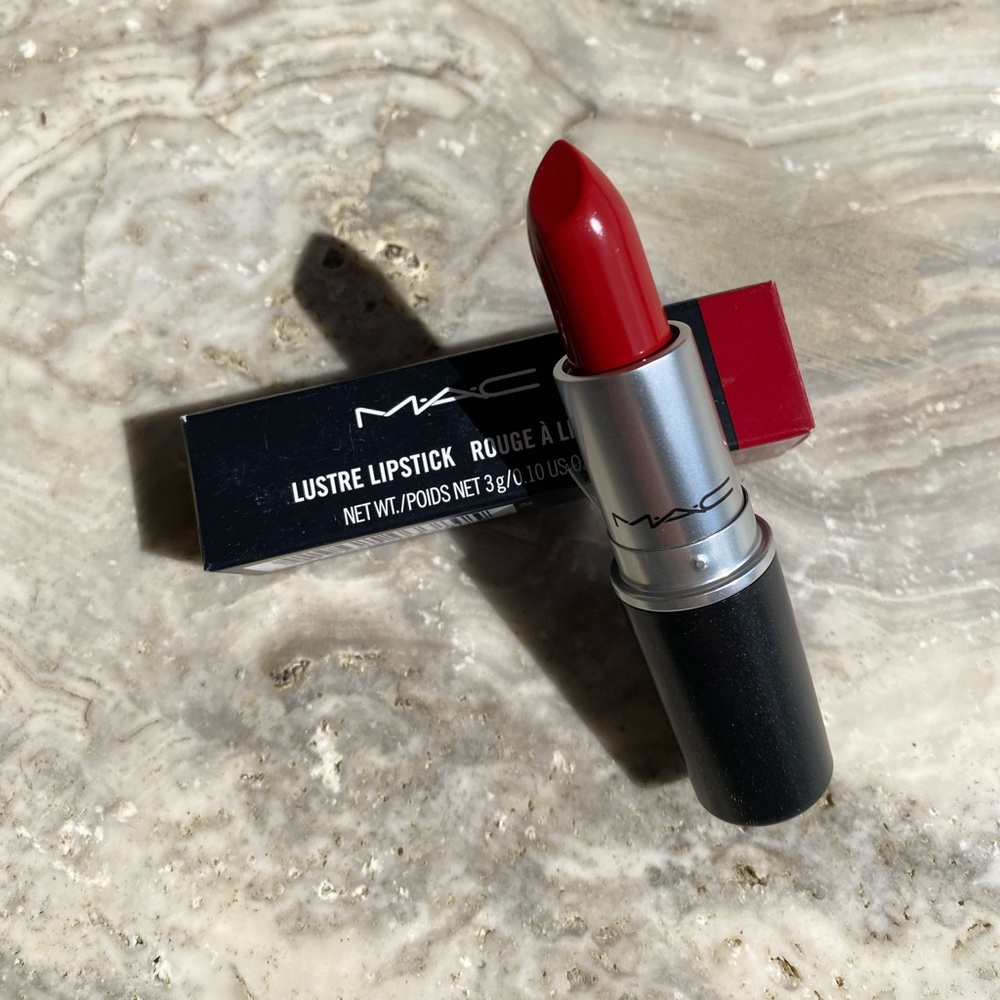 MAC Cosmetics Lustrous RED Lipstick Lady Bug 510 Full Size 3g/0.1oz